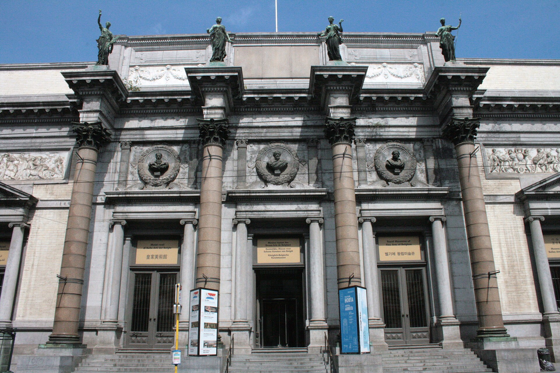 The portico of the Royal Museums of Fine Arts