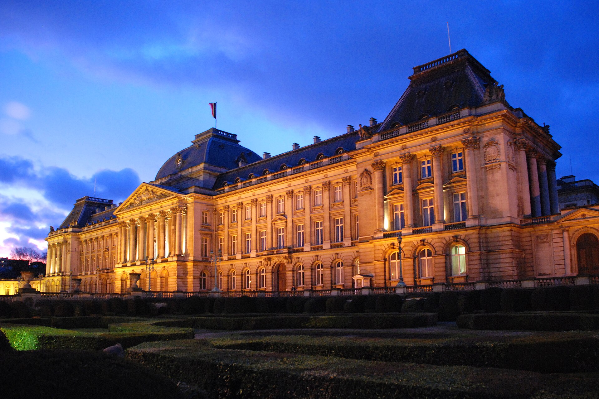 The Royal Palace of Brussels lit at night